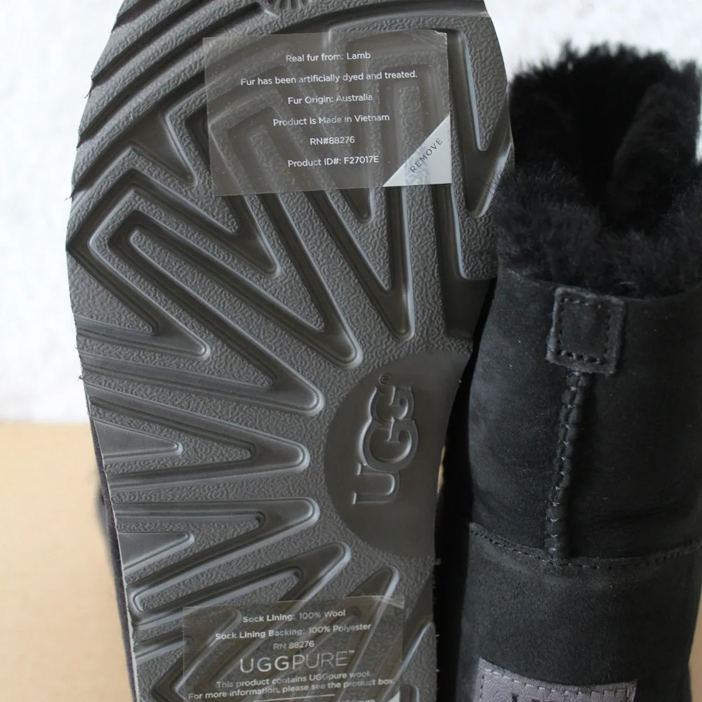 UGG GITA SUEDE‎ POM GIRLS BOOTS BLACK NEW!